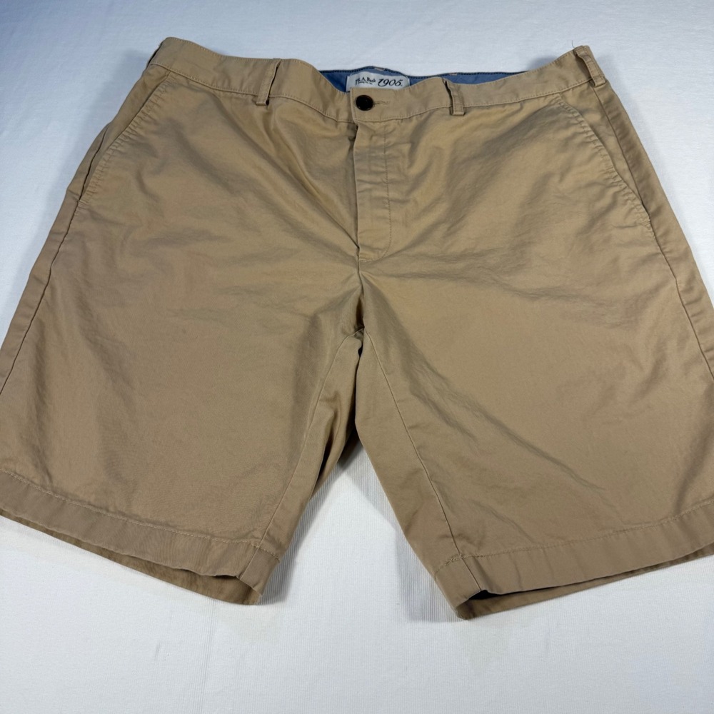 J.S. A. Bank 1905 Tailored Fit‎ Cotton Khaki Shorts Mens Size 38W Casual